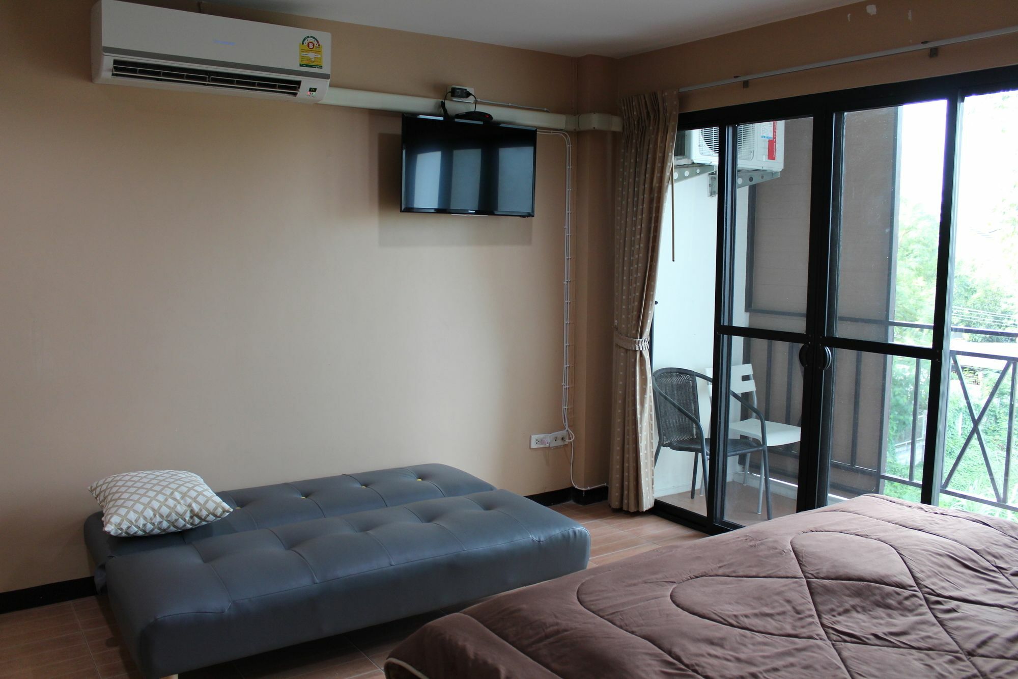 Asia Place Apartment Bangkok Buitenkant foto