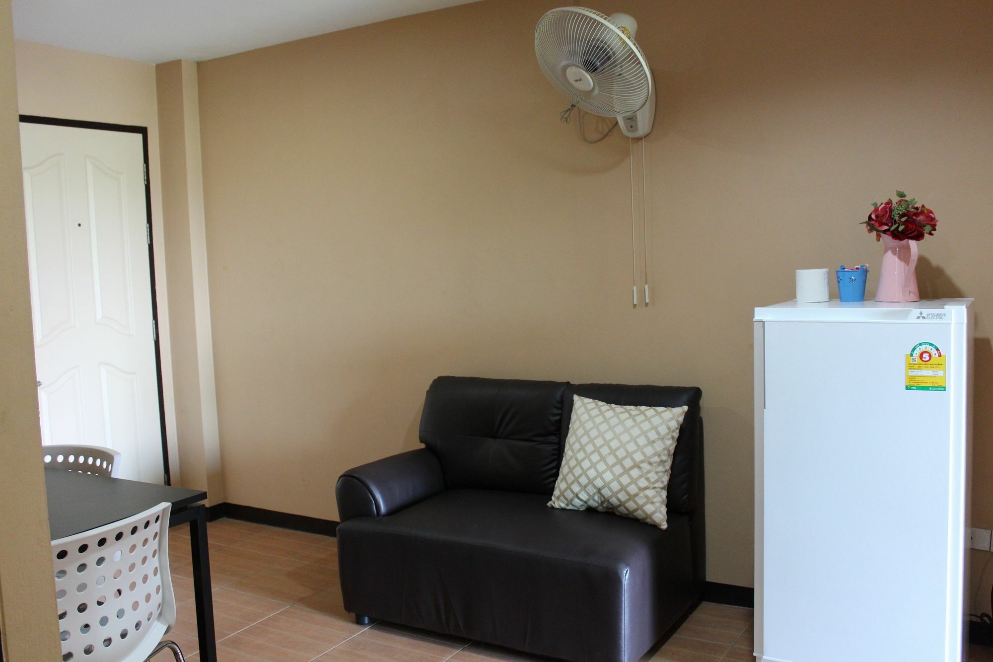 Asia Place Apartment Bangkok Buitenkant foto