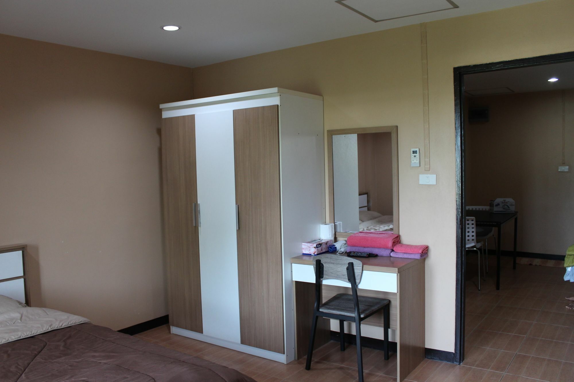Asia Place Apartment Bangkok Buitenkant foto